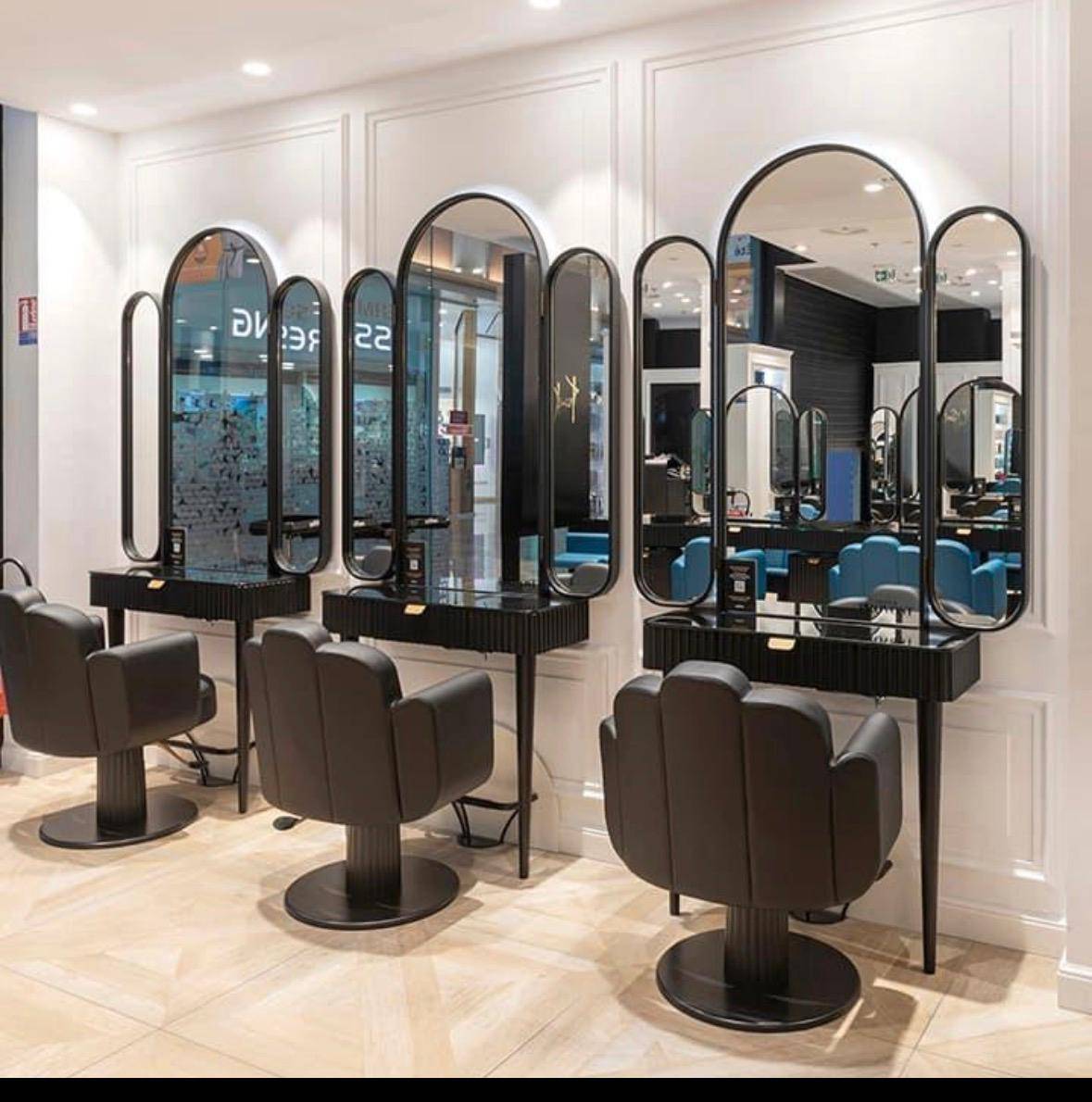 Agent IA et répondeur automatique gérant les appels d'un salon de coiffure
